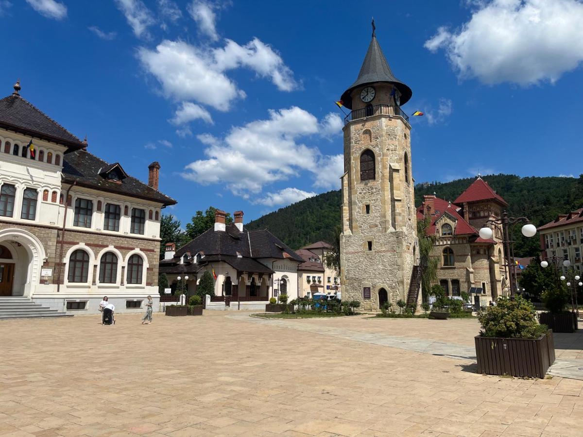 Cazare David Si Familia . Piatra Neamţ Exteriör bild
